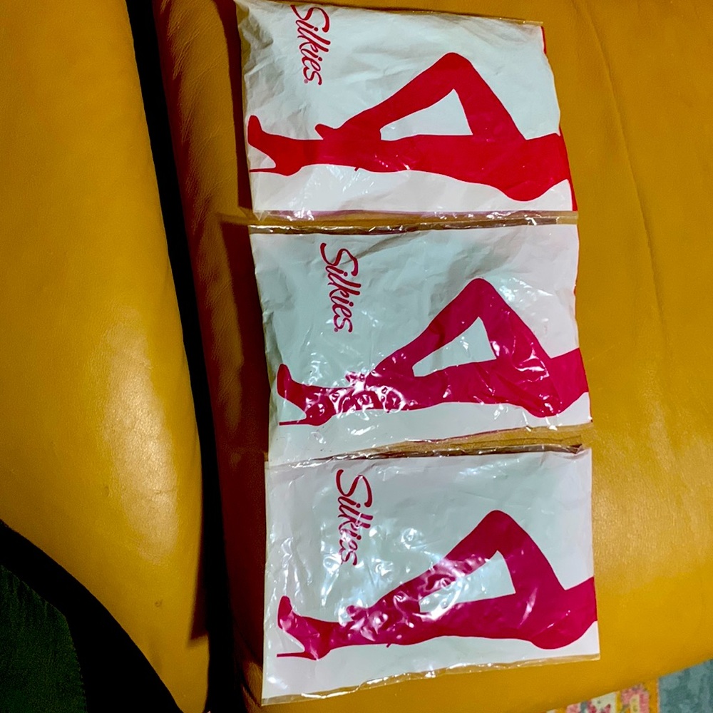 Lot of 3 Silkies brand pantyhose/stockings all size large. See pics. - Picture 1 of 2